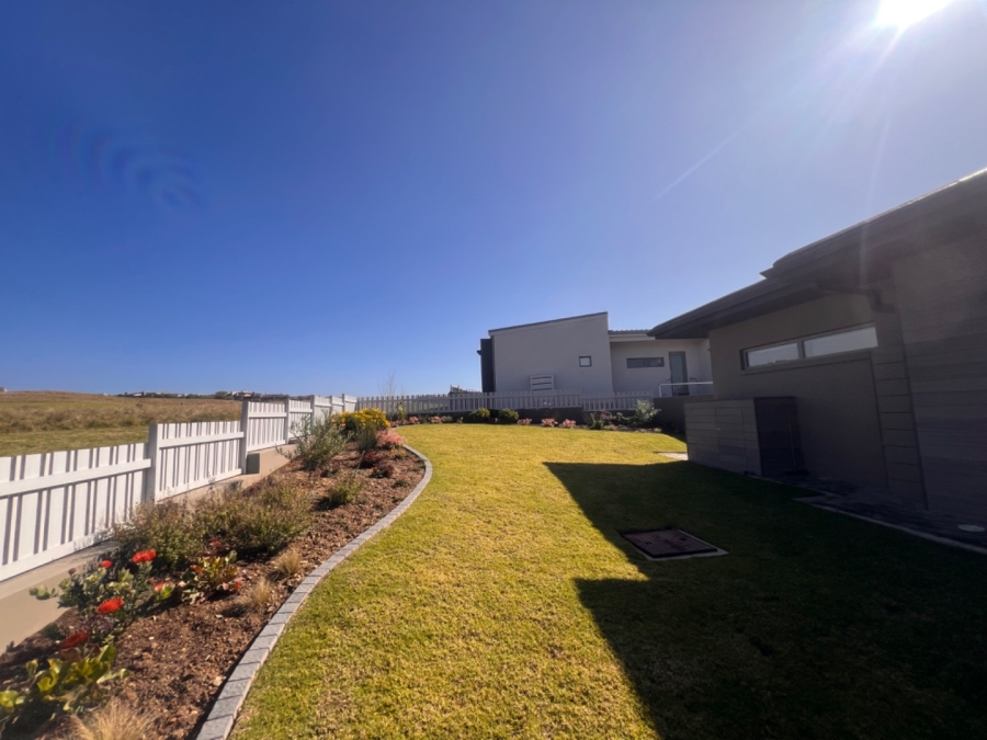 4 Bedroom Property for Sale in Oubaai Western Cape